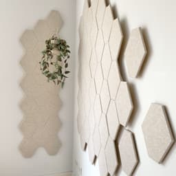 EASYfelt | PET-vilt | Akoestische wandbekleding | Zelfklevend |Stick kite