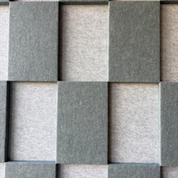 Qubic Wall Close-up Front